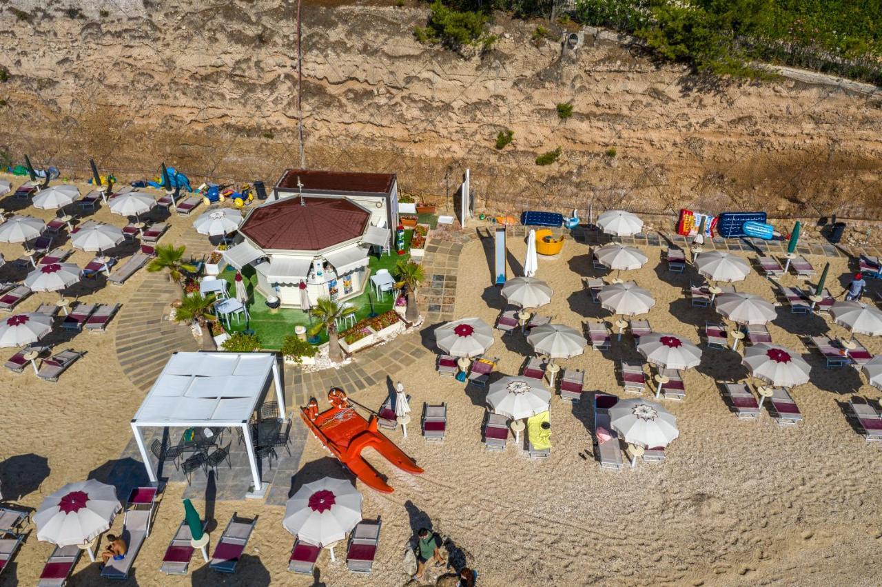 Villaggio Baia Del Monaco Manfredonia Exteriör bild