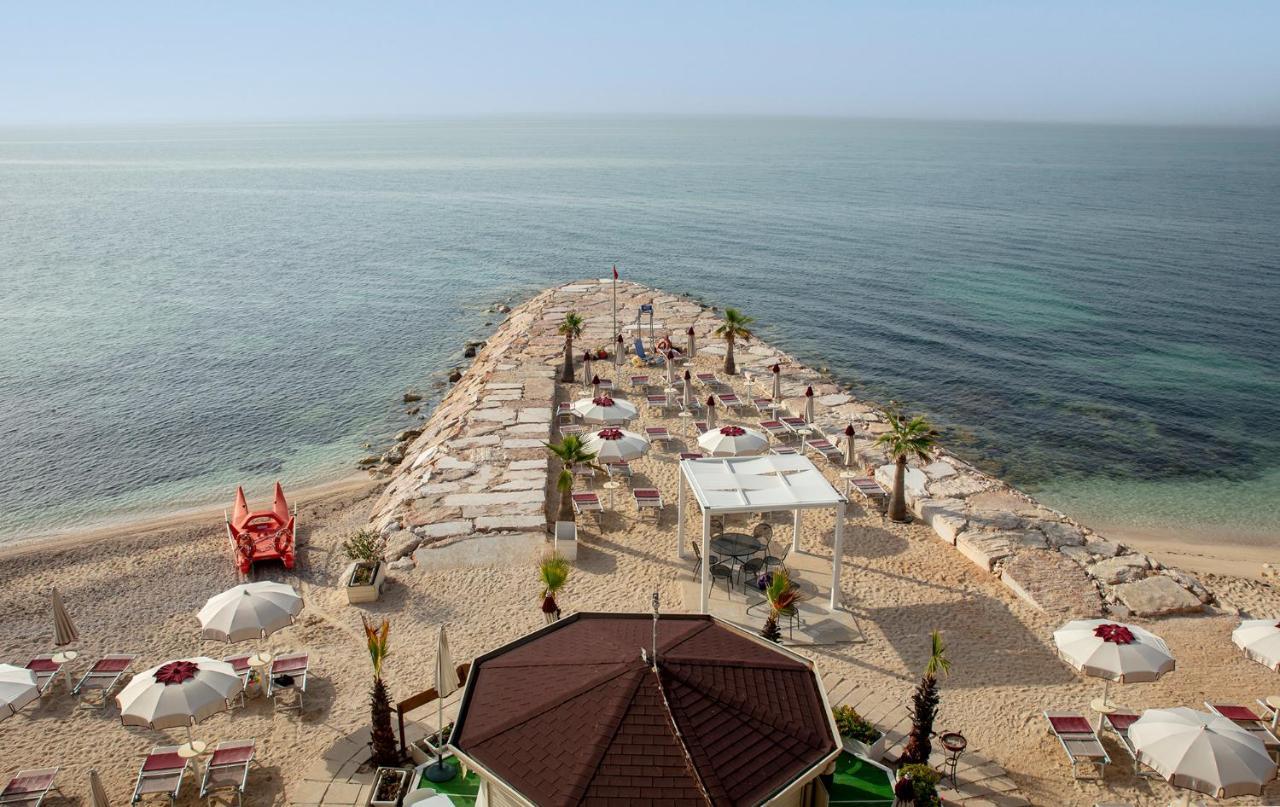 Villaggio Baia Del Monaco Manfredonia Exteriör bild