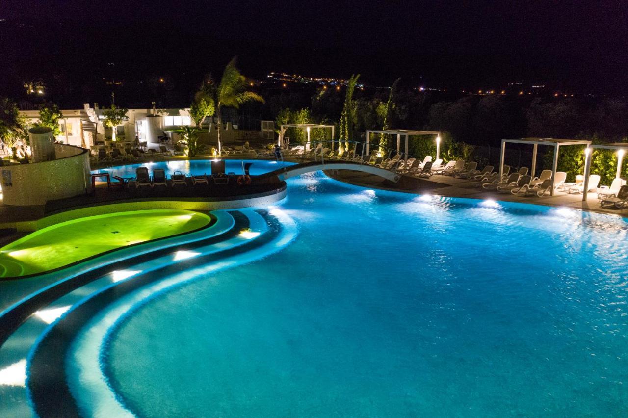 Villaggio Baia Del Monaco Manfredonia Exteriör bild