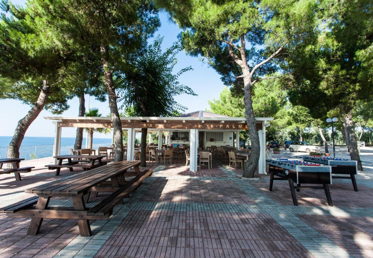 Villaggio Baia Del Monaco Manfredonia Exteriör bild