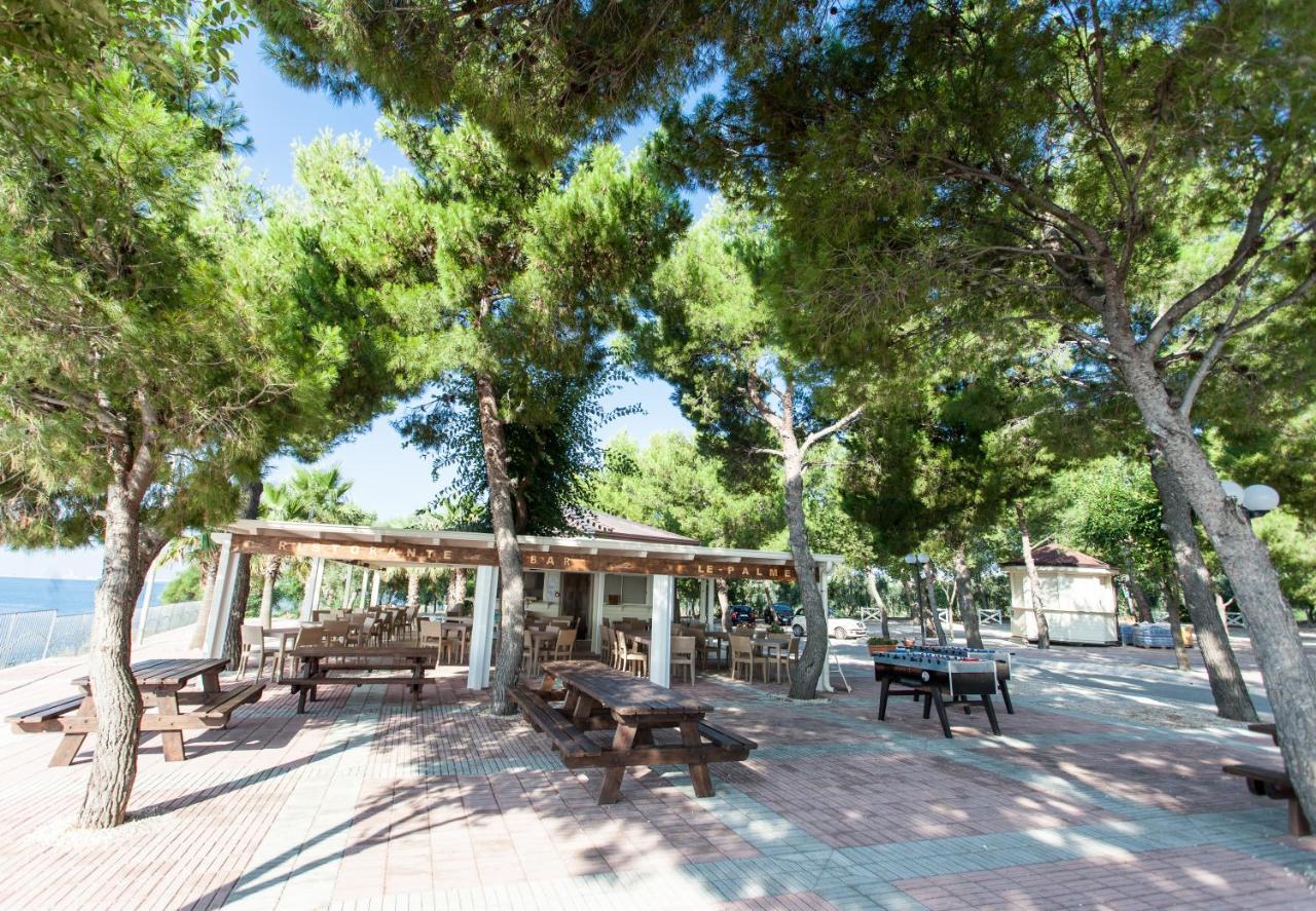 Villaggio Baia Del Monaco Manfredonia Exteriör bild